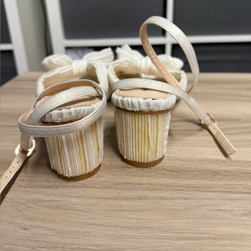 Mucccute Pleated Bow Block Heel Sandals - Picture 6 of 8